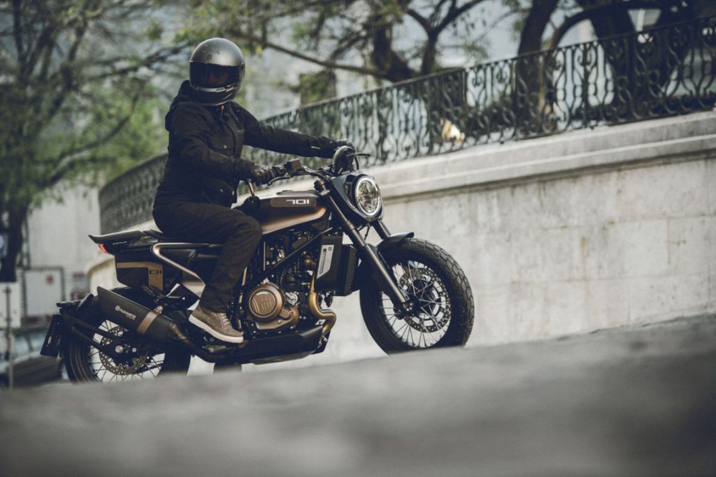 Husqvarna Svartpilen 701